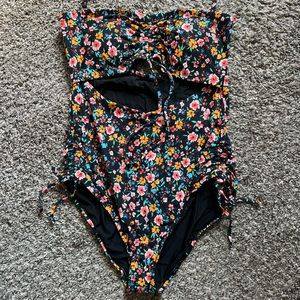 Bandeau Cinch One Piece Bathing Suit